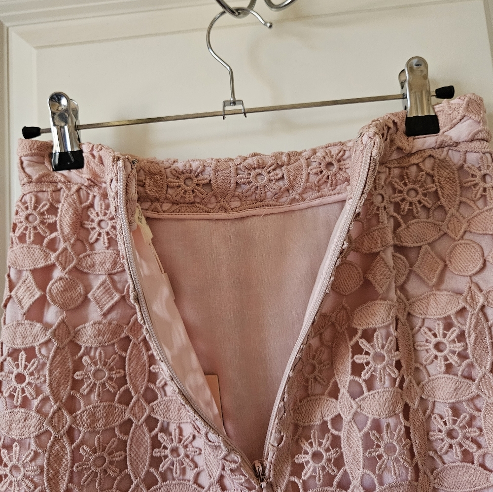 Rachel Parcell Stunning Floral Embroidery Skirt Size S - Picture 12 of 15